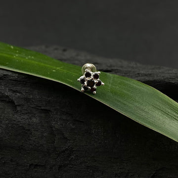 Black Flower Nose Pin